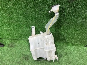 Бачок омывателя 8531547140 TOYOTA PRIUS