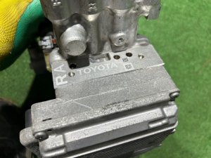 Блок abs TOYOTA PRIUS OEM 47210-47330 47205-33011 ZVW30 2012 2ZRFXE