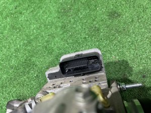 Блок abs TOYOTA PRIUS OEM 47210-47330 47205-33011 ZVW30 2012 2ZRFXE