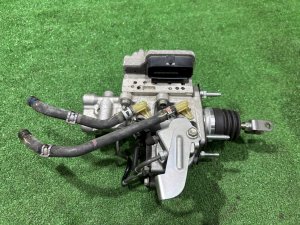 Блок abs TOYOTA PRIUS OEM 47210-47330 47205-33011 ZVW30 2012 2ZRFXE