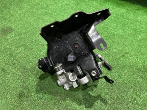 Блок abs TOYOTA PRIUS OEM 47210-47330 47205-33011 ZVW30 2012 2ZRFXE