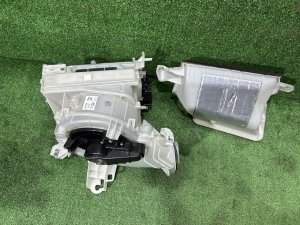 Вентилятор печки TOYOTA PRIUS OEM 87010-47120 ZVW30 2012 2ZRFXE