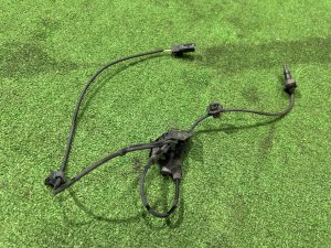 Датчик ABS передний правый 89542-47030 TOYOTA PRIUS