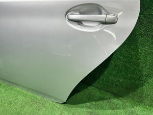 Дверь задняя левая TOYOTA PRIUS OEM 6700447080 ZVW30 2012 SILVER 1F7