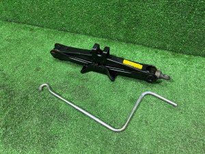 Домкрат 09111-33030 TOYOTA PRIUS