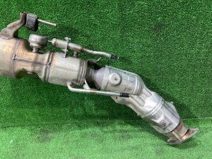 Catalisador TOYOTA PRIUS OEM 1741037310 ZVW30 2012 2ZRFXE