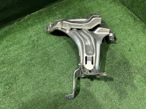 ブラケット Инвертора TOYOTA PRIUS OEM G911047011 ZVW30 2012 SILVER 1F7