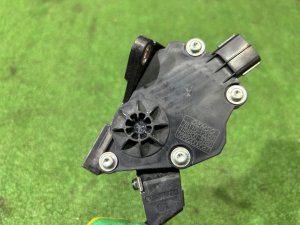 Педаль газа TOYOTA PRIUS OEM 78110-12060 ZVW30 2012 SILVER 1F7