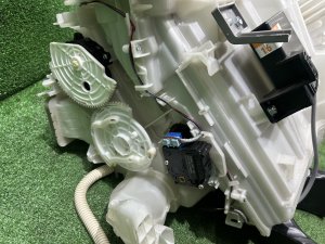 Печка TOYOTA PRIUS OEM 8701047200 ZVW30 2012 2ZRFXE