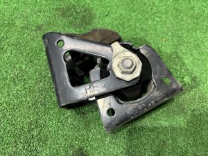 Подушка двс передняя 1236137090 TOYOTA PRIUS