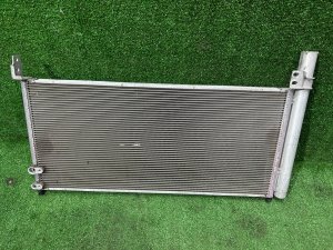 Радиатор кондиционера TOYOTA PRIUS OEM 8846047150 ZVW30 2012 2ZRFXE