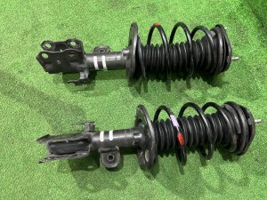 โช้คอัพ передние TOYOTA PRIUS OEM 48510-80573 48520-80293 ZVW30 2012 2ZRFXE