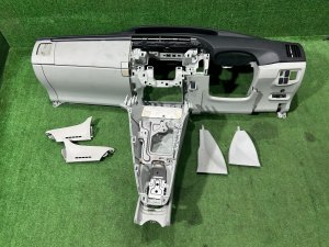 Торпедо рестайлниг 55300-47190-C0 TOYOTA PRIUS