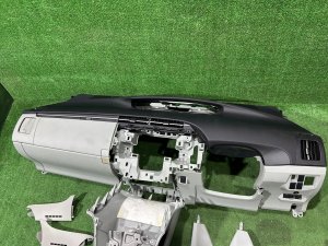 Торпедо рестайлниг TOYOTA PRIUS OEM 55300-47190-C0 ZVW30 2012 SILVER 1F7