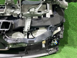 Торпедо рестайлниг TOYOTA PRIUS OEM 55300-47190-C0 ZVW30 2012 SILVER 1F7