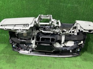 Торпедо рестайлниг TOYOTA PRIUS OEM 55300-47190-C0 ZVW30 2012 SILVER 1F7