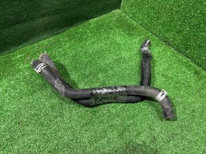 Патрубки Помпы TOYOTA PRIUS OEM 16261-37070 16264-37080 ZVW30 2012