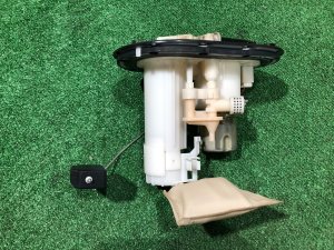 Бензонасос целые трубки 42021AE010 SUBARU LEGACY