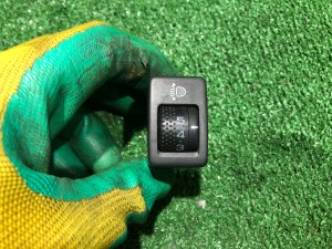 Кнопка корректора фар 83011AE000 SUBARU LEGACY