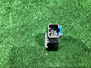 Кнопка птф SUBARU LEGACY OEM 83001AE000 BH5 2000 EJ206 AT