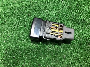Кнопка птф SUBARU LEGACY OEM 83001AE000 BH5 2000 EJ206 AT
