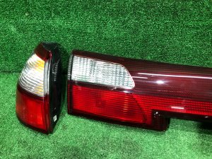 Комплект стоп-сигналы SUBARU LEGACY OEM 84251AE000 84201AE200 84201AE210 BH5 2000
