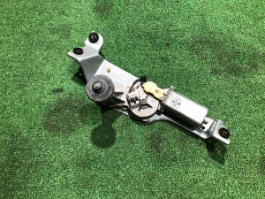 Моторчик заднего дворника 86511AE010 SUBARU LEGACY