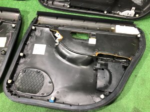 Обшивка дверей SUBARU LEGACY OEM 94210AE660ML 94210AE670ML BH5 2000 BLEU 95H