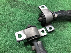 Рычаги передние алюминий SUBARU LEGACY OEM 20200FA220 20200FA230 BH5 2000 EJ206 AT