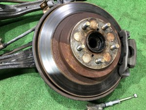 Cubos traseiros SUBARU LEGACY OEM 28474AE000 28462AE011 26700AE030 26692AE040 26692AE050 BH5 2000 EJ206 AT