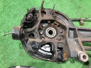 Cubos traseiros SUBARU LEGACY OEM 28474AE000 28462AE011 26700AE030 26692AE040 26692AE050 BH5 2000 EJ206 AT