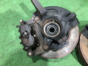 Ступицы передние SUBARU LEGACY OEM 28052AA000 26310AC040 26292AE020 26292AE030 BH5 2000 EJ206 AT