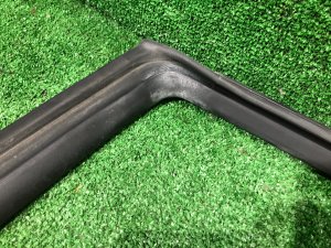 Borracha da porta direita SUBARU LEGACY OEM 63521AE020 BH5 2000 BLUE 95H