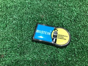 Эмблема Bilstein SUBARU LEGACY OEM 93073AE370 BH5 2000 BLUE 95H