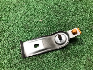 Держатель палки капота SUBARU LEGACY OEM 57255AA000 BD5 1998 White 51E