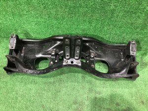 Балка передняя 20101AE013 SUBARU LEGACY LANCASTER