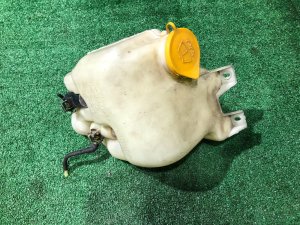ウォッシャータンク SUBARU LEGACY LANCASTER OEM 86610AE010 BHE BH9 BH5 BE5 BE9 BEE 2002 EZ30