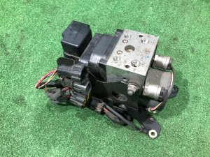 Блок abs VDC 27539AE001 SUBARU LEGACY LANCASTER