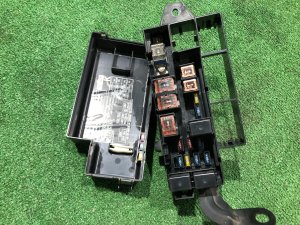 Блок предохранителей SUBARU LEGACY LANCASTER