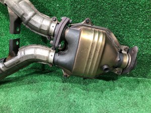 Выпускной коллектор КАТАЛИЗАТОР SUBARU LEGACY LANCASTER OEM 44101AE050 44101AE040 BHE BEE 2002 EZ30