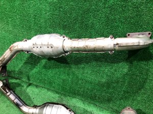Выпускной коллектор КАТАЛИЗАТОР SUBARU LEGACY LANCASTER OEM 44101AE050 44101AE040 BHE BEE 2002 EZ30