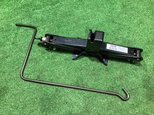 Домкрат высокий 97030AC061 SUBARU LEGACY LANCASTER