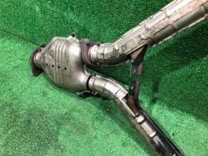 Катализатор SUBARU LEGACY LANCASTER OEM 44101AE040 44101AE050 BHE BEE 2002 EZ30