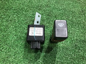 Кнопка обогрева лобового стекла c реле 83001AE020 86564AE000 SUBARU LEGACY LANCASTER