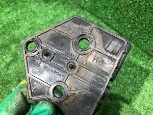 Крепление заднего бампера правое SUBARU LEGACY LANCASTER OEM 57707AE060 BHE BH9 BH5 2002 SILVER/GREY 1U2