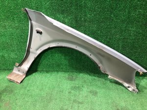 Guarda-lamas dianteiro esquerdo SUBARU LEGACY LANCASTER OEM 57120AE031 BHE BH9 2002 SILVER/GREY 1U2