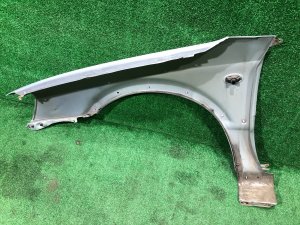 Guarda-lamas dianteiro direito SUBARU LEGACY LANCASTER OEM 57120AE021 BHE BH9 2002 SILVER/GREY 1U2