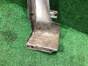 Guarda-lamas dianteiro direito SUBARU LEGACY LANCASTER OEM 57120AE021 BHE BH9 2002 SILVER/GREY 1U2