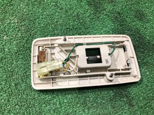 Плафон салона центральный SUBARU LEGACY LANCASTER OEM 84601AE000GF BHE BH9 2002 EZ30