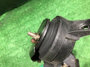 Подушки двигателя SUBARU LEGACY LANCASTER OEM 41022AE100 41022AE110 BHE BEE 2002 EZ30